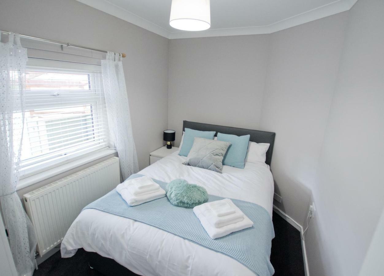 Grove Cottage Basingstoke Bagian luar foto